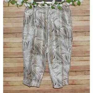 Mlle Gabrielle Women's Animal Print Crop Pants Size 24 Hip Zipper Elastic Waist